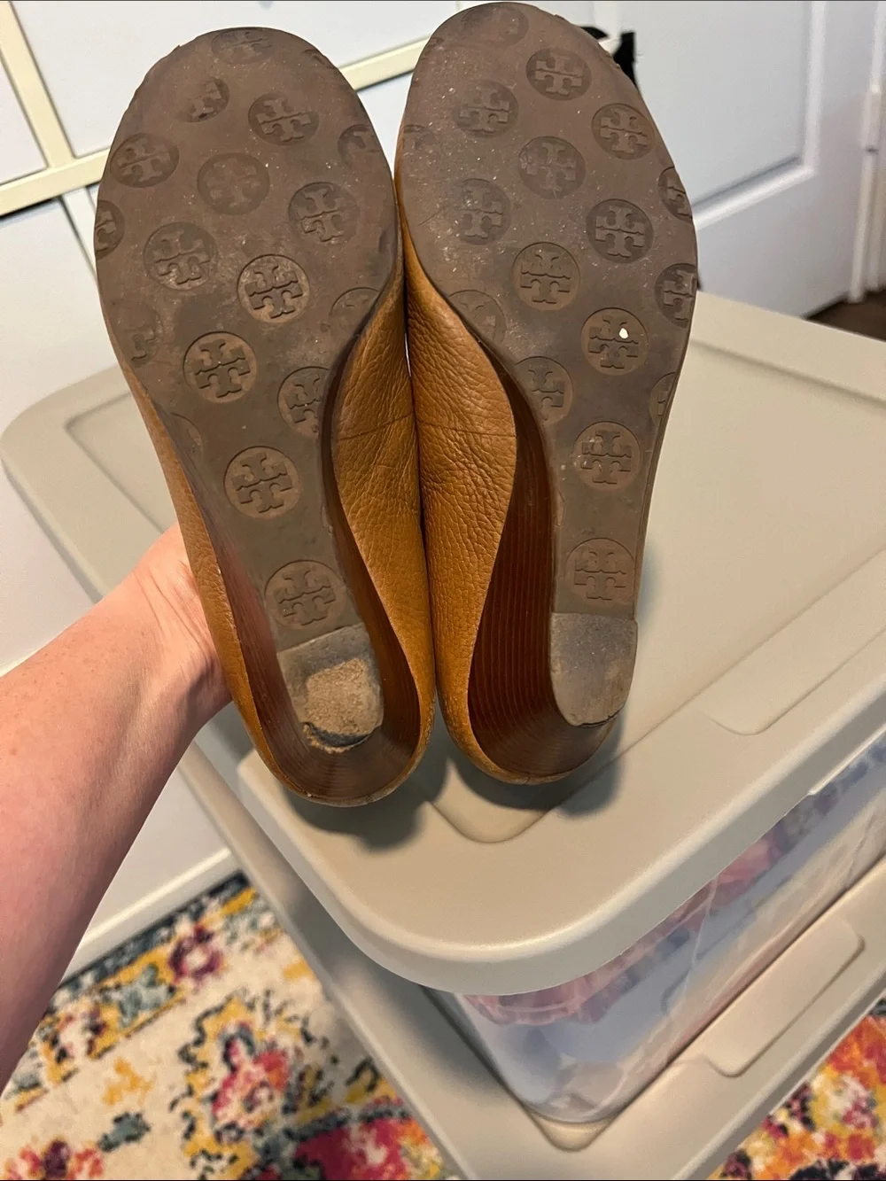 Tory Burch Women's Tan Leather Round-Toe Wedge Flats